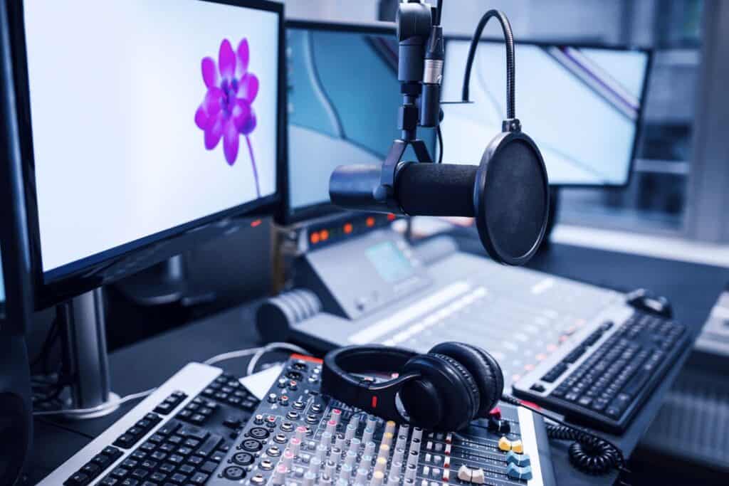 Knowing When To Quit 3 business growth podcasting takes work